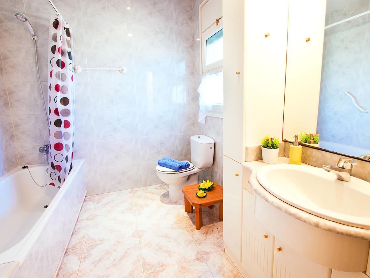Holiday Home Requesens canal Ampuriabrava Exterior foto