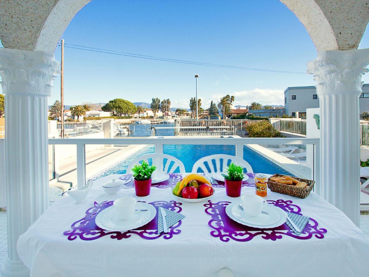 Holiday Home Requesens canal Ampuriabrava Exterior foto